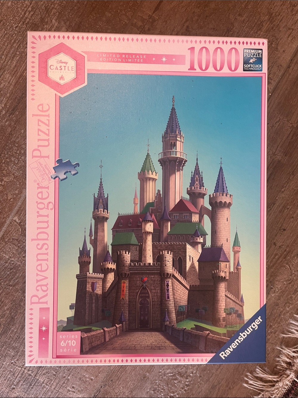 Ravensburger Disney Castle 1000-Piece Jigsaw Puzzle - Pastel Colors